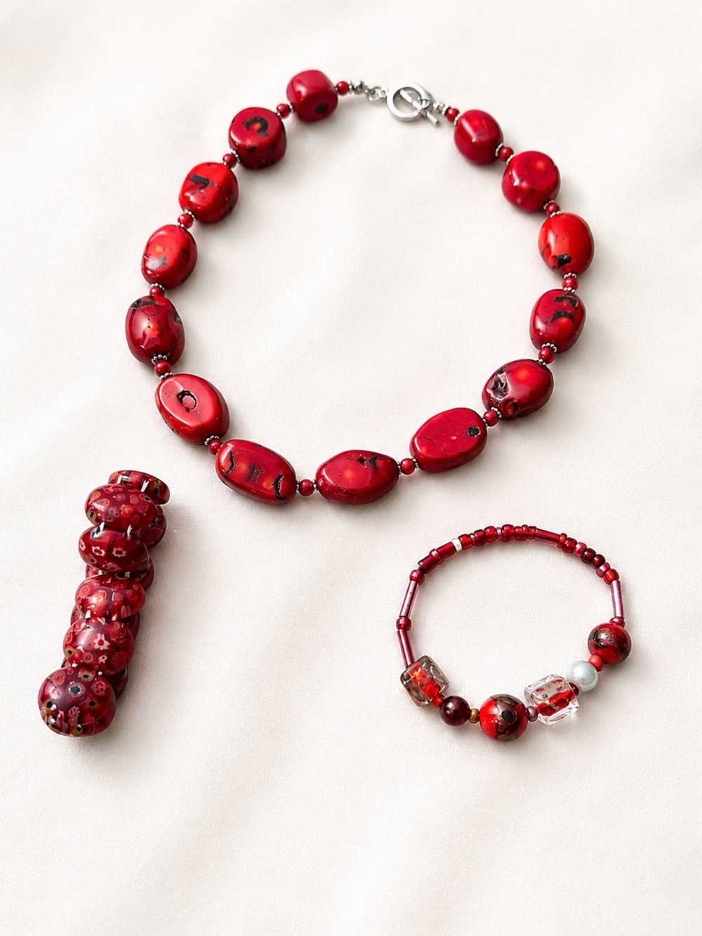 Red coral look necklace with millefiori style stretch bracelet, set of 3